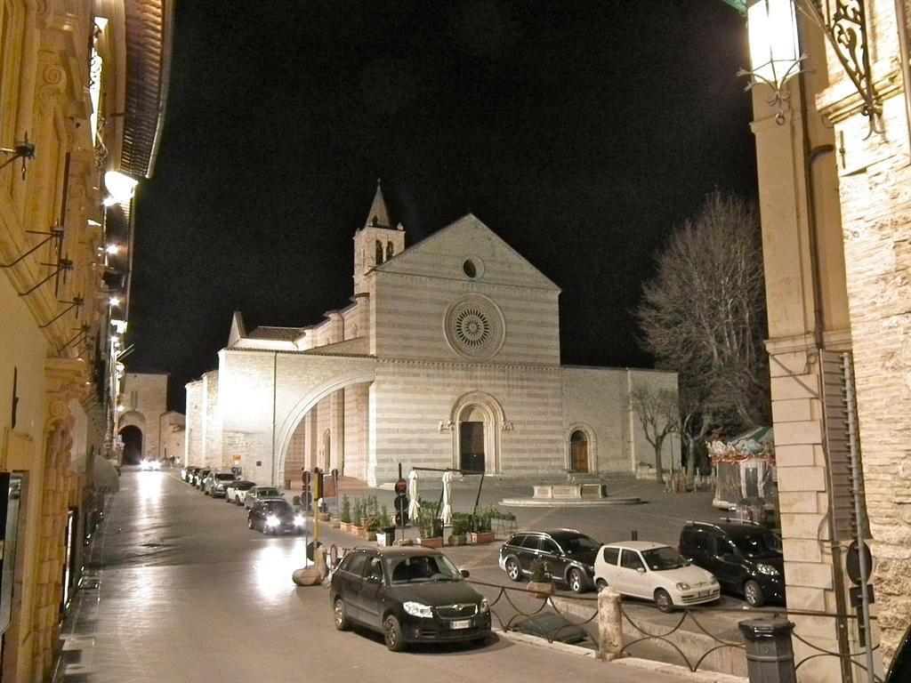 Suite Umberto I 阿西西 外观 照片