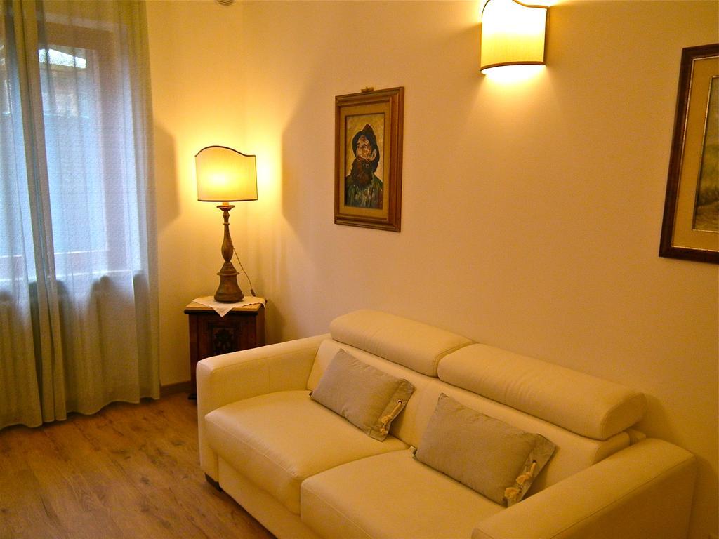 Suite Umberto I 阿西西 外观 照片